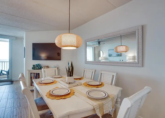Unwind Poolside, Walk To Shore! Ponce Inlet Escape